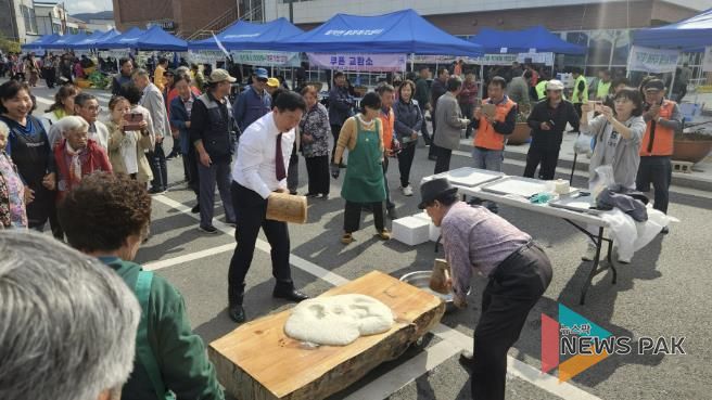 가평군 설악면 농산물 직거래 대장터 '성황'