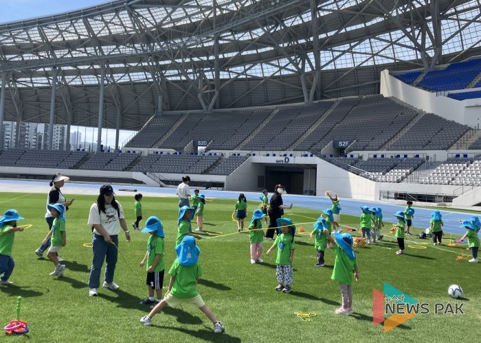 용인미르스타디움, 영·유아 대상 천연잔디 무료체험 성료