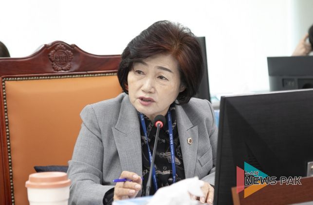 경기도의회 여성가족평생교육위원회 김동희 부위원장(더불어민주당, 부천6)