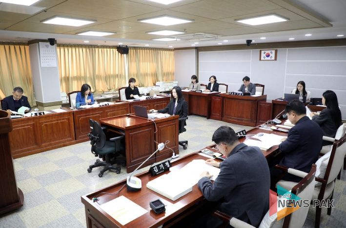 수원특례시의회 보건복지위원회, 조례안 등 안건심사