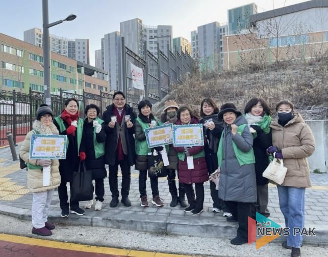 수원시 팔달구 매교동 새마을문고, 매교초등학교 찾아 학생‧학부모 대상 홍보활동 실시