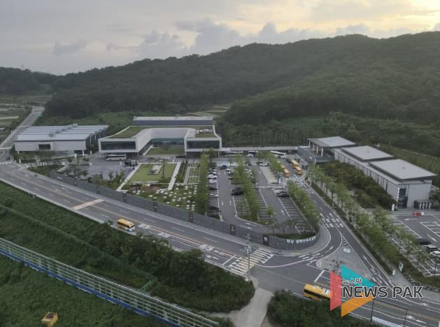 화성도시공사가 운영하는 함백산추모공원의 전경 사진