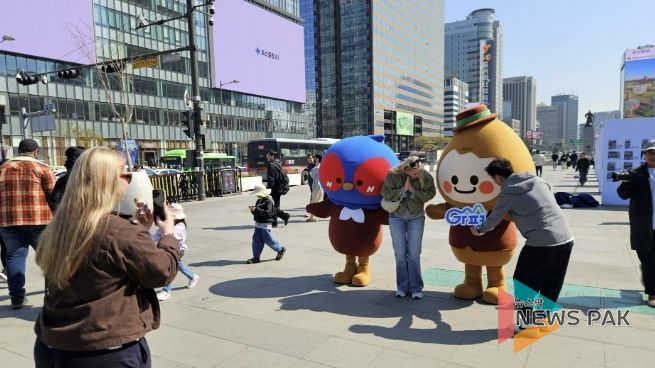 가평 캐릭터 갓평이와 송송이…